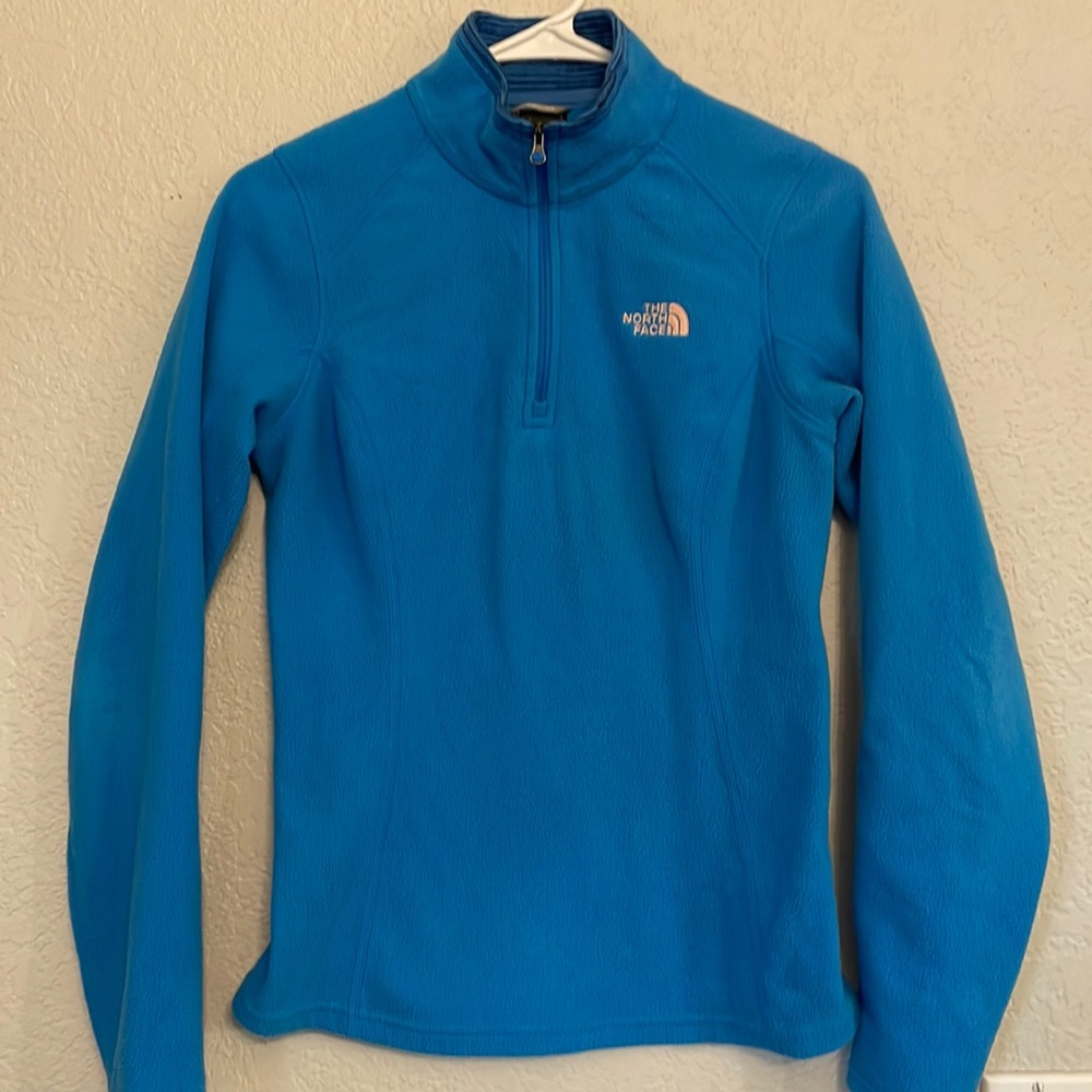 The North Face Blue Half Zip Pullover‎ XS